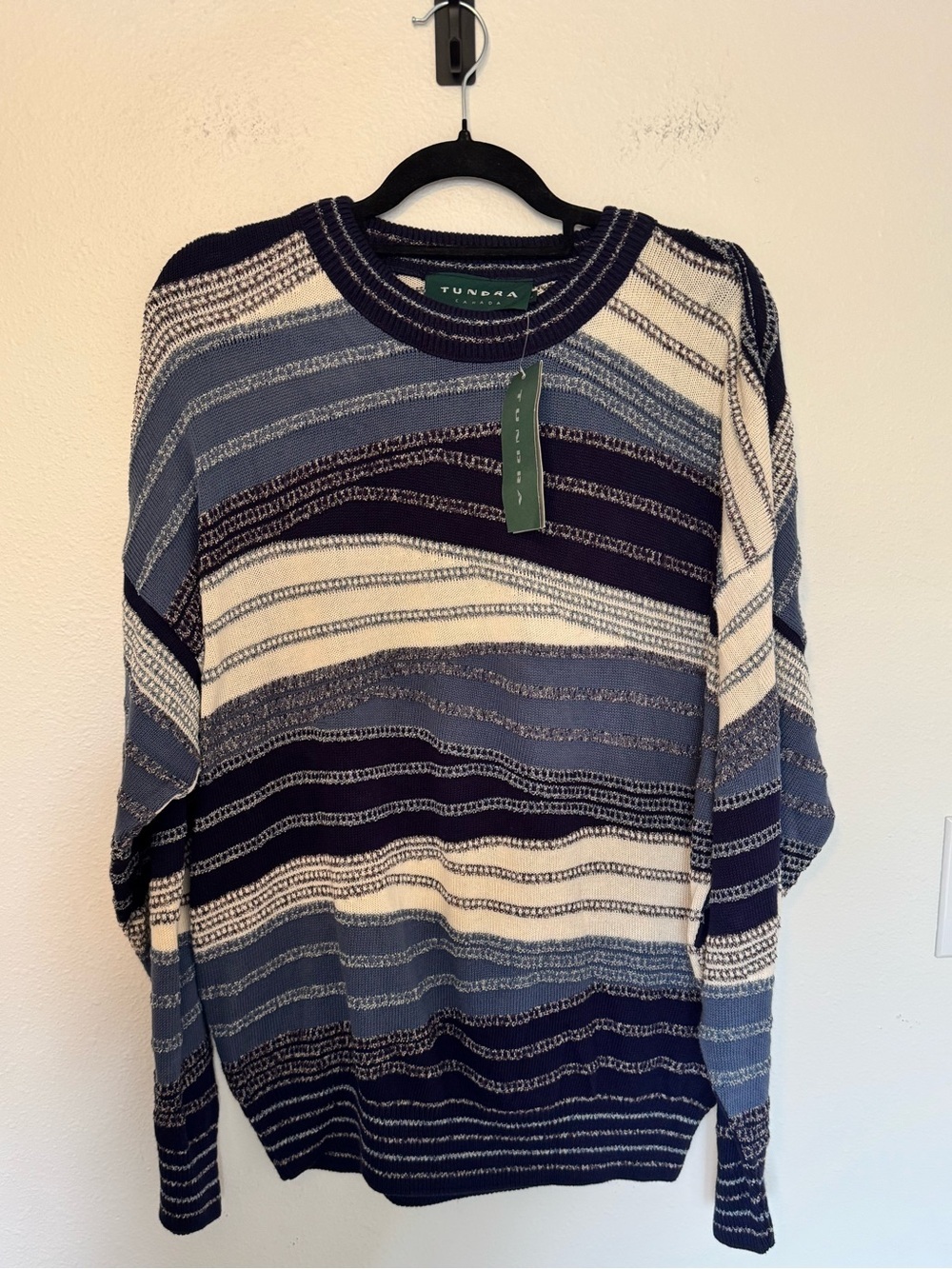 NWT Vintage Tundra Canada 3D Knit Striped Sweater Cotton Blue White Size Large